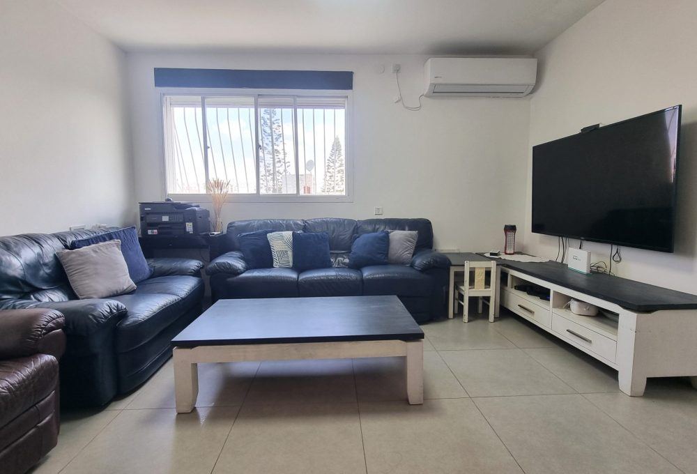 דירת 5.5 חדרים עם יחידת דיור בקרית גנים